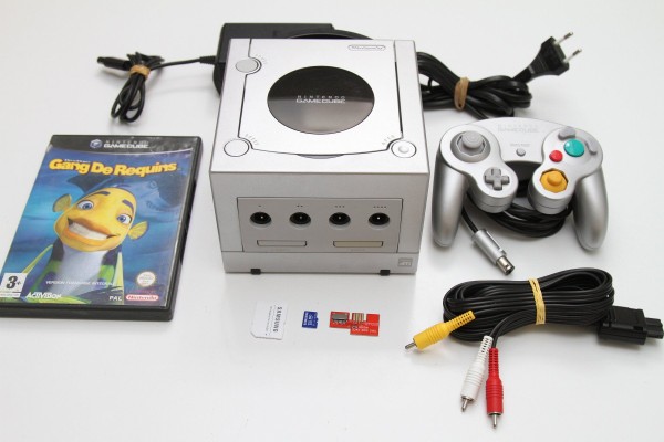 nintendo-gamecube-mit-picoboot-und-sd2sp2-adapter.jpeg