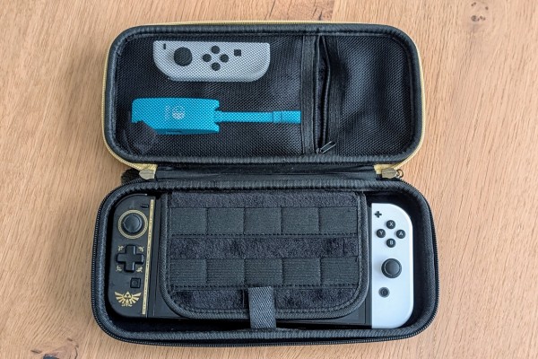 Switch OLED 4.jpg