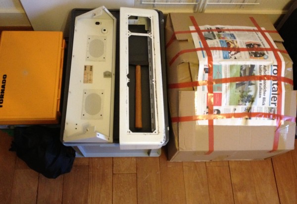 Elektronik und alli teili schön verpackt und alles agschriebe. Mit stöckli no chli fiin usbüület.