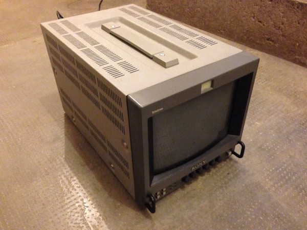 PVM9041QM_front.jpg