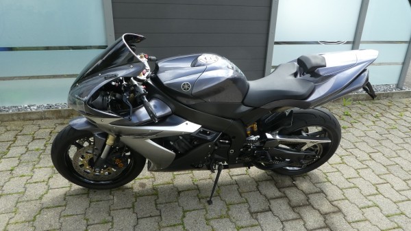 R1 RN12.jpg